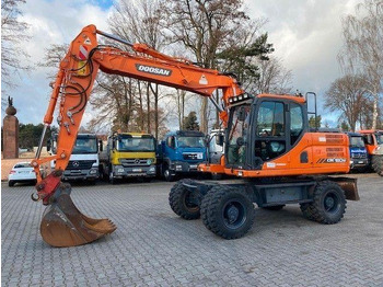 Колёсный экскаватор DOOSAN DX160W-3