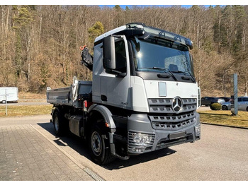 Самосвал, Автоманипулятор Mercedes-Benz Arocs 1840 - 3 way tipper truck + crane: фото 2 Самосвал, Автоманипулятор Mercedes-Benz Arocs 1840 - 3 way tipper truck + crane: фото 2