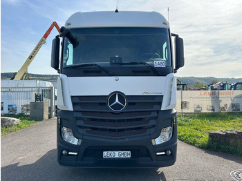 Тягач Mercedes-Benz Actros 1845: фото 2