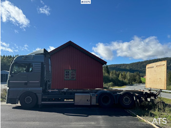 Грузовик-контейнеровоз/ Сменный кузов MAN TGX 26.500: фото 3