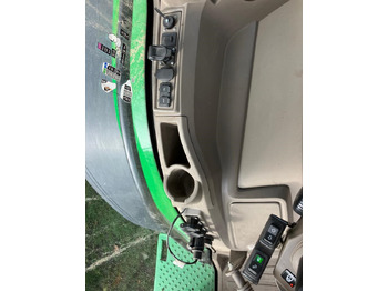 Трактор John Deere 7R 330: фото 4