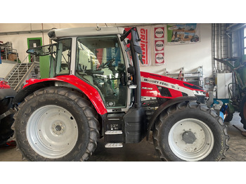 Трактор MASSEY FERGUSON 100 series