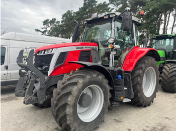 Трактор MASSEY FERGUSON 100 series