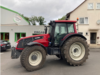 Трактор VALTRA T173