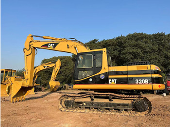 Гусеничный экскаватор CATERPILLAR 320B