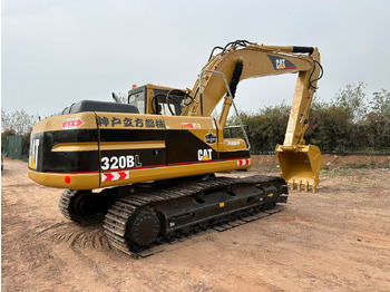 Гусеничный экскаватор CATERPILLAR 320BL
