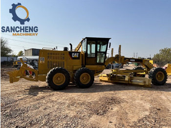 Грейдер CATERPILLAR 140H