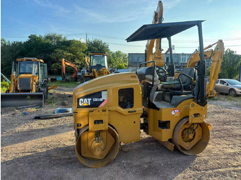 : фото в шапке страницы