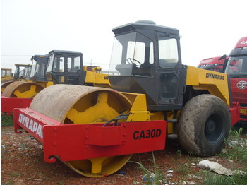 Каток DYNAPAC CA30D: фото 1