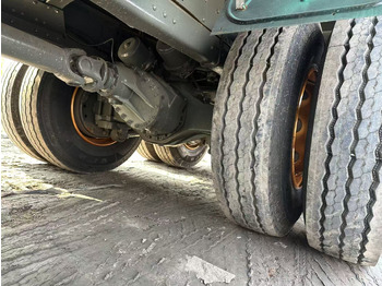 Грузовик бортовой/ Платформа для транспортировки сыпучих материалов SINOTRUK HOWO 420hp 8x4 fence truck: фото 4 Грузовик бортовой/ Платформа для транспортировки сыпучих материалов SINOTRUK HOWO 420hp 8x4 fence truck: фото 4