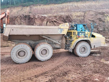 Внедорожный самосвал CATERPILLAR