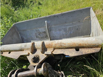 : фото в шапке страницы