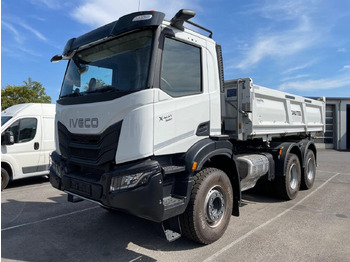 Самосвал IVECO X-WAY