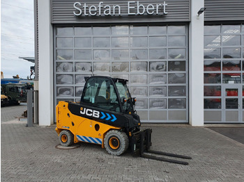 Телескопический погрузчик JCB