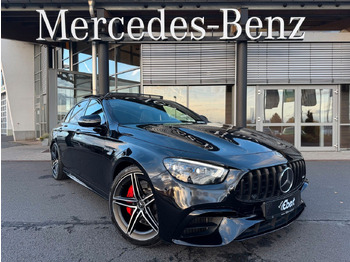 Седан MERCEDES-BENZ