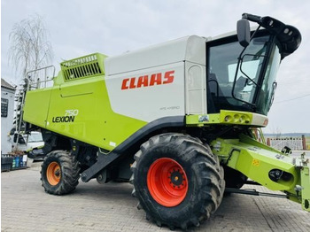 Зерноуборочный комбайн CLAAS Lexion 750
