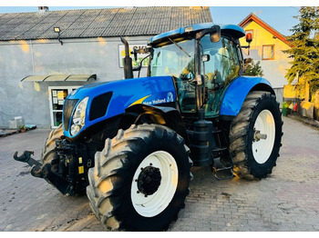 Трактор NEW HOLLAND T7000