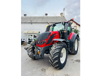 Трактор VALTRA T214
