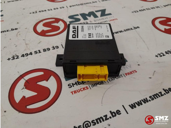 : фото в шапке страницы