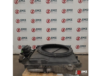 : фото в шапке страницы