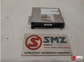 : фото в шапке страницы