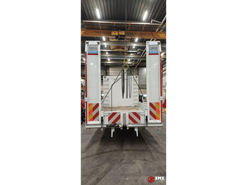 : фото в шапке страницы