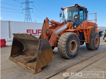 Колёсный погрузчик DOOSAN DL300
