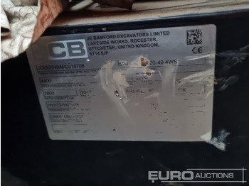 Телескопический погрузчик JCB