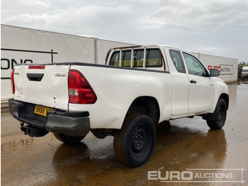 Пикап TOYOTA Hilux