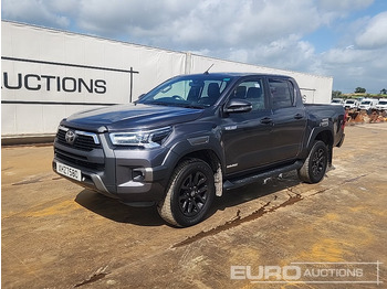 Пикап TOYOTA Hilux