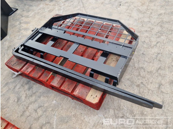 Навесное оборудование для Экскаваторов Unused Pallet Fork Frame & Forks to suit Skidsteer Loader: фото 2