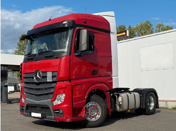 Тягач MERCEDES-BENZ Actros 1846