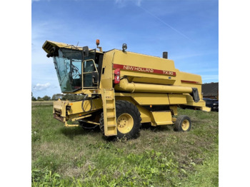 Зерноуборочный комбайн NEW HOLLAND TX series