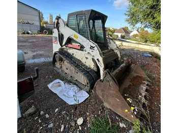 Гусеничный мини-погрузчик BOBCAT T190