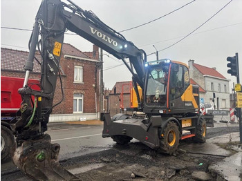 Колёсный экскаватор VOLVO EWR150