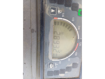 Гусеничный экскаватор CAT 302.7D CR: фото 5