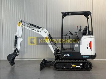 Мини-экскаватор BOBCAT E19