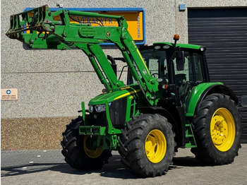 Трактор JOHN DEERE 6110M