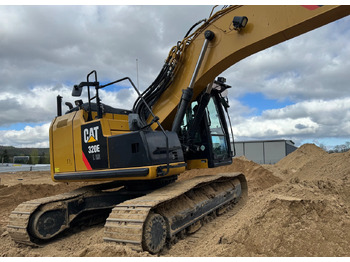 Гусеничный экскаватор CATERPILLAR 320EL