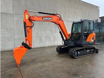 Гусеничный экскаватор DOOSAN DX55-9C