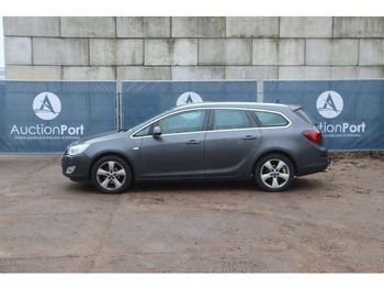 Легковой автомобиль Opel Astra Sports Tourer: фото 2 Легковой автомобиль Opel Astra Sports Tourer: фото 2