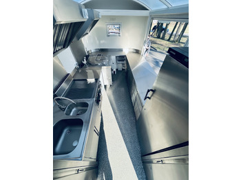 Торговый прицеп WARK COMFORT 4m: фото 2 Торговый прицеп WARK COMFORT 4m: фото 2