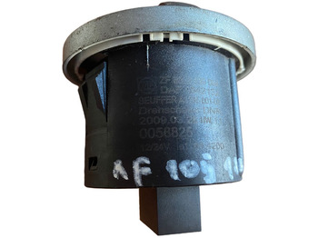 Приборная панель DAF XF 105: фото 3