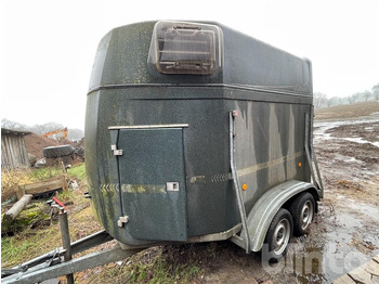 Прицеп-коневоз BÖCKMANN