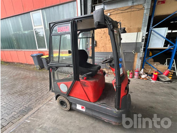 Складской тягач LINDE P60