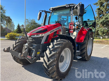 Трактор MASSEY FERGUSON 100 series