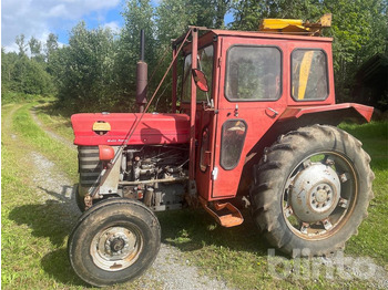 Трактор MASSEY FERGUSON 100 series