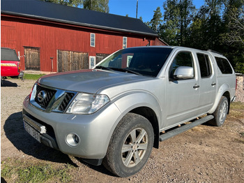 Пикап NISSAN