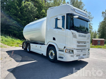 Грузовик-цистерна SCANIA R 500