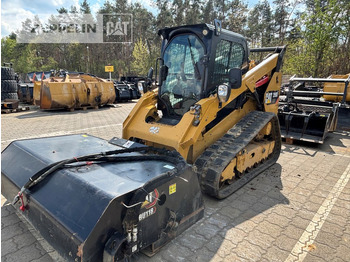 Мини-погрузчик с бортовым поворотом CATERPILLAR